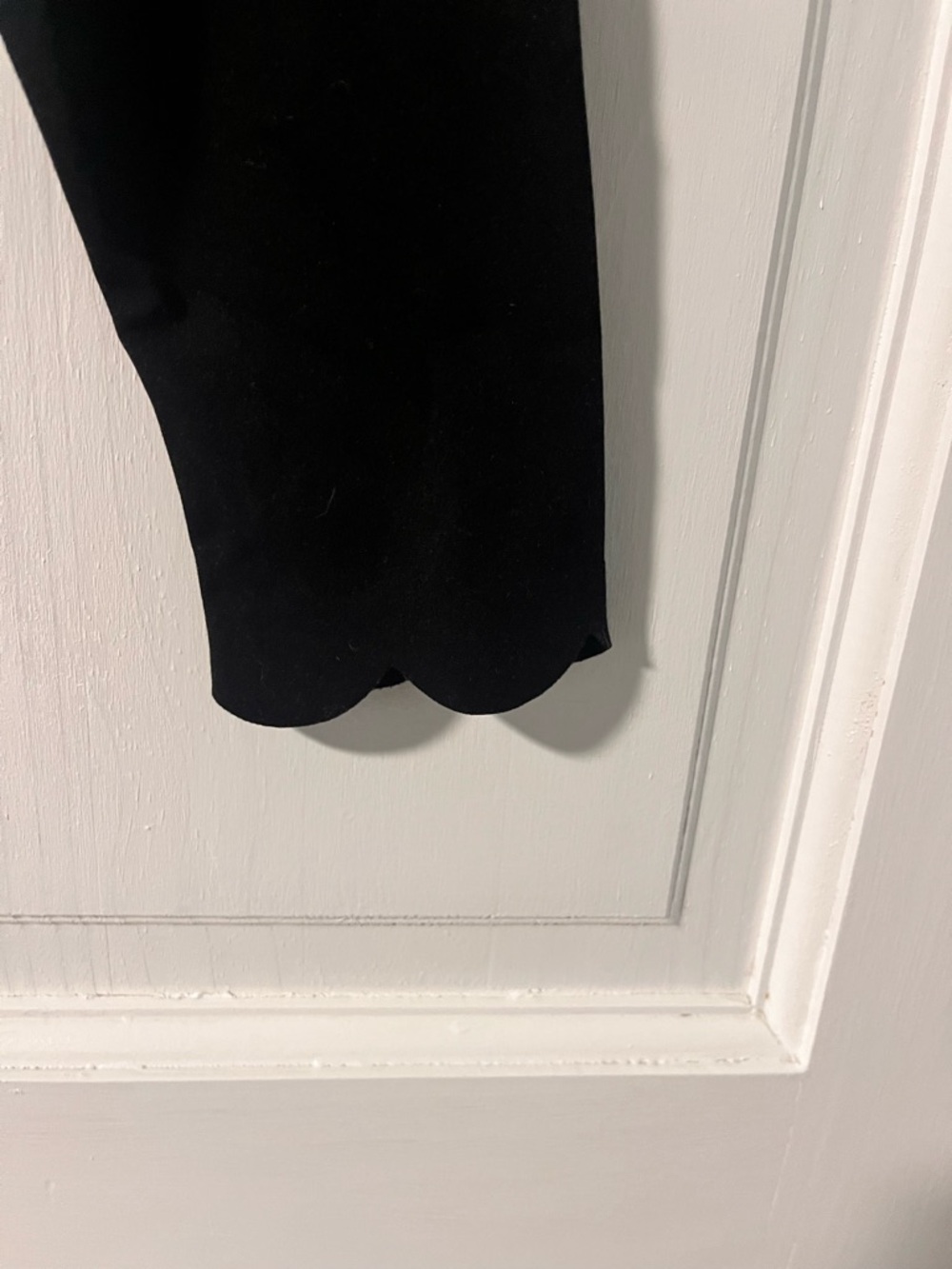 WISKII Black Scalloped Long-Sleeve Crop Top size M - Picture 4 of 4